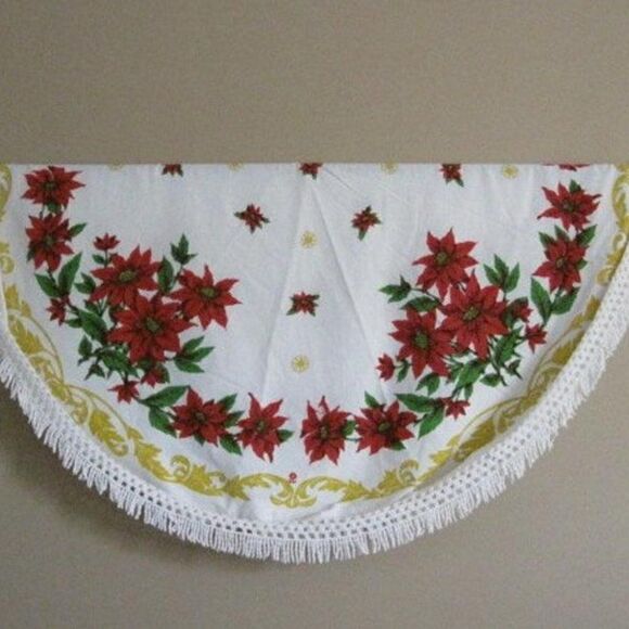 Round Tablecloth Christmas Poinsettia White 61x62 - Picture 1 of 5